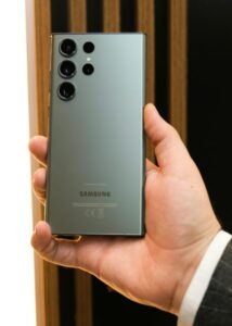 Is-the-Samsung-S23-Ultra-Waterproof?